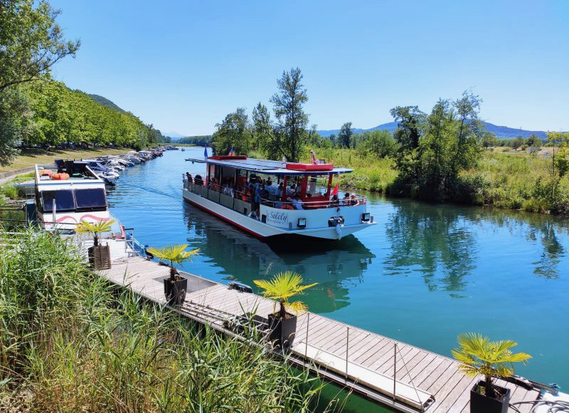 bateau électrique solaire
