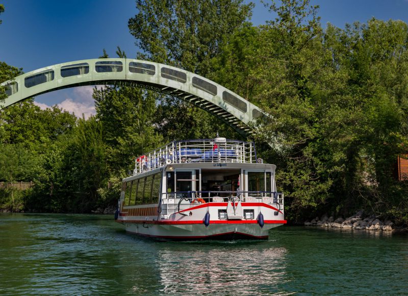 Bateau restaurant à Chanaz