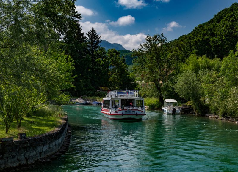 Bateau restaurant Canal de Savières