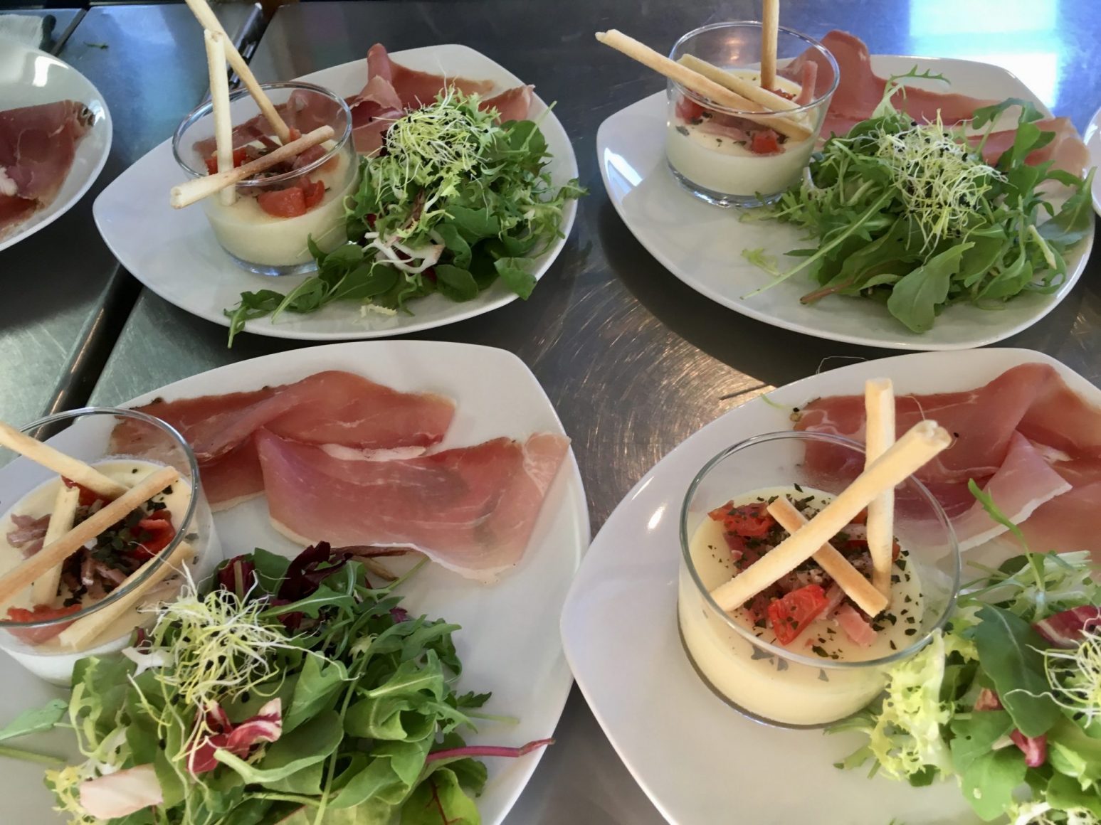 Repas Croisière Sur Le Canal De L'ourcq